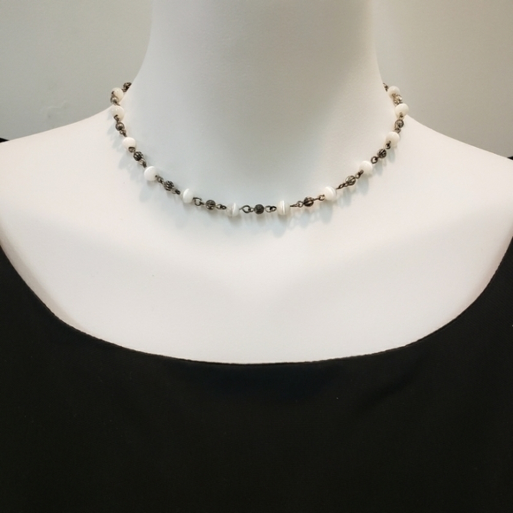 VINTAGE 90s White Cats Eye Hand Beaded Chain Necklace
